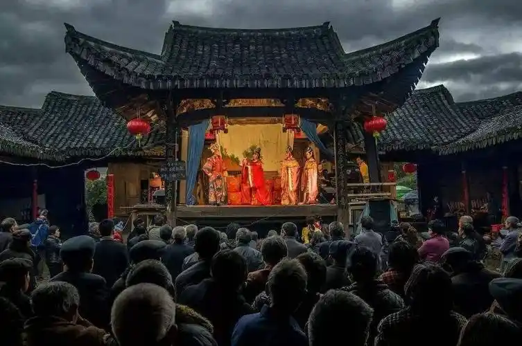 乡土散文:戏台_电影_村里_夫妇