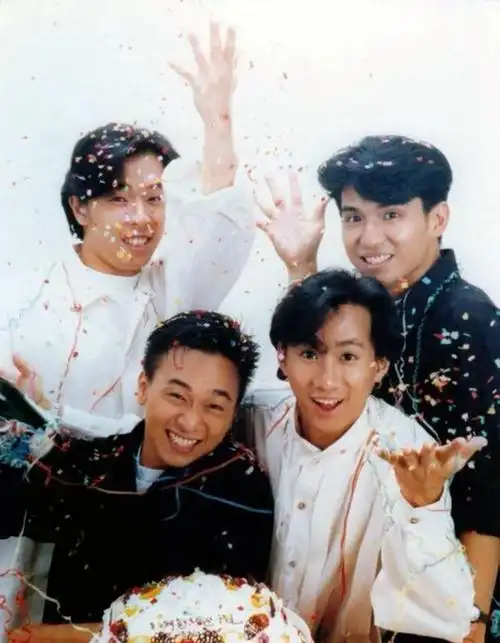 黄家驹什么时候死的93年黄家驹抢救无效离世