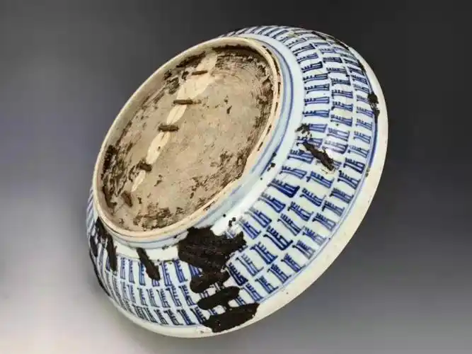 品珍堂说瓷之一百六十九:瓷器器底螺旋切削纹与平行切削旋纹的认识与