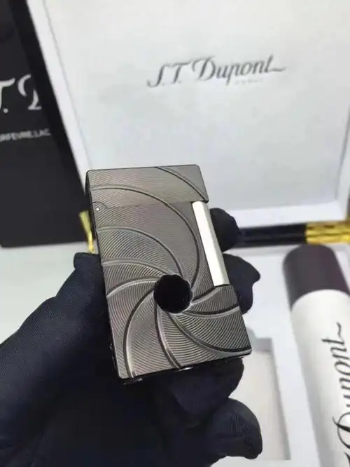 dupont】法国都彭朗声打火机[悠闲]幽灵党007限量版套装已发行,牛皮套
