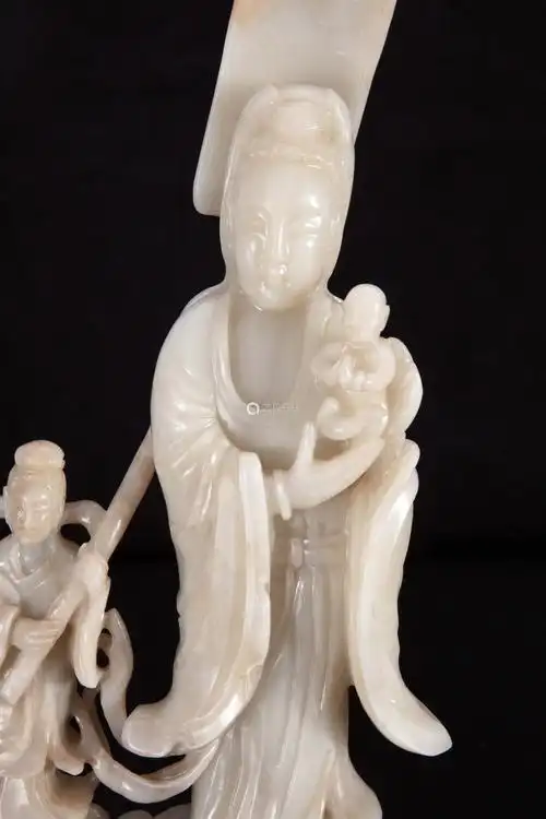 明代和田白玉送子观音