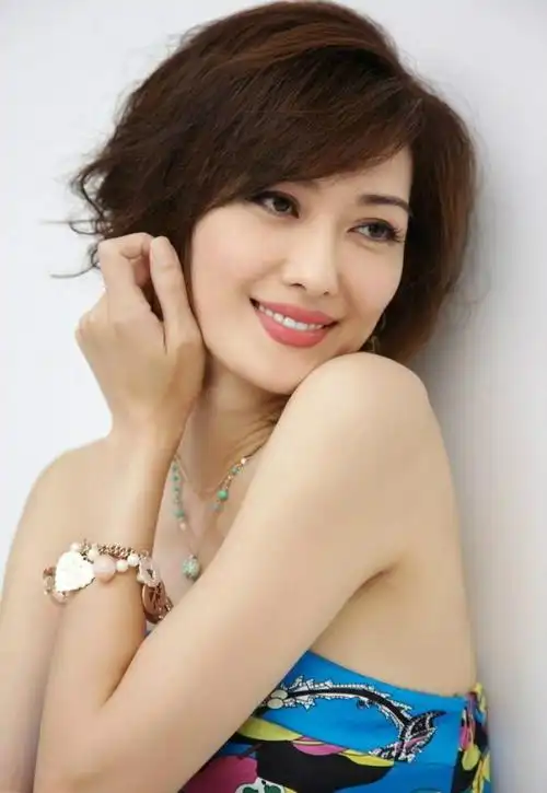 风韵的女人,风骨媚情