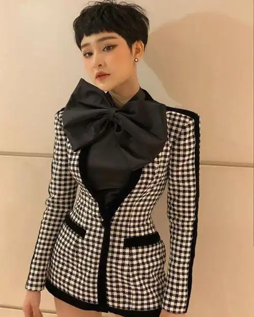 2020流行"盖盖头"发型,灵动又俏皮,潮范十足!