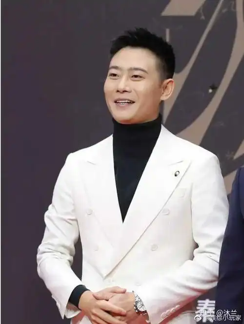 你对这次星光大赏德云男团栾云平孟鹤堂周九良秦霄贤演唱的休洗红有何