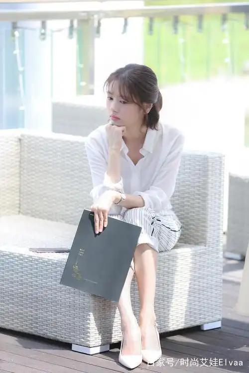 郑素敏的衣品把我惊艳了只知道电视剧里很会穿私下美得不认识