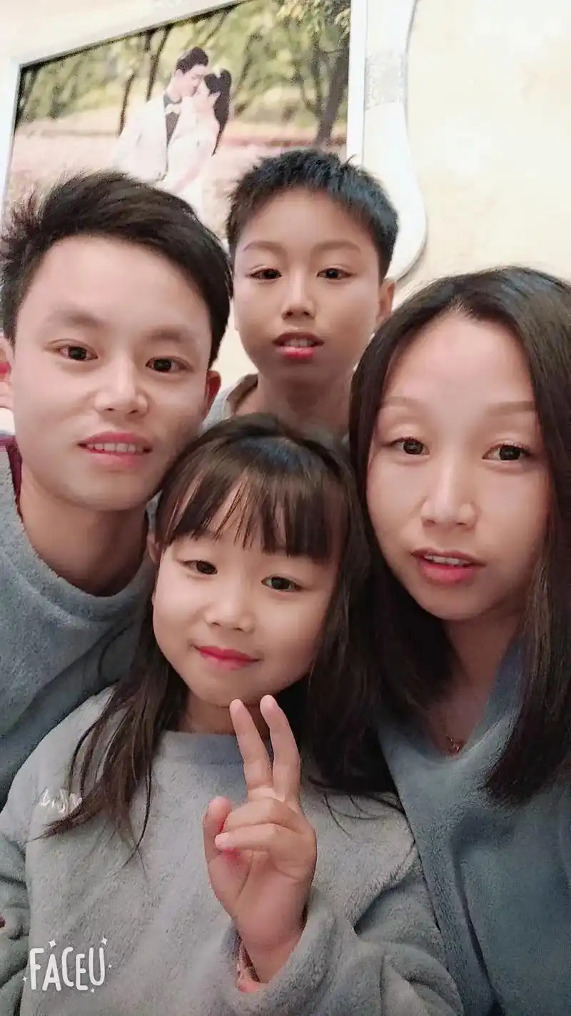 在这个特殊的时刻,我深深感受到家人的温暖和关怀,感谢我善良的 - 抖