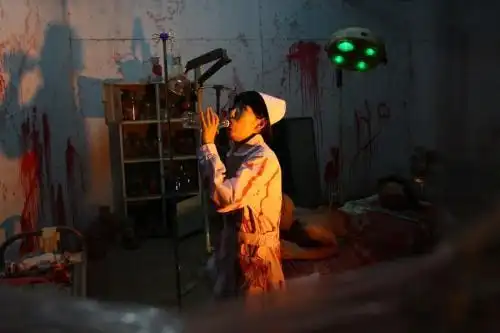 长藤鬼校吓死过人 鬼屋