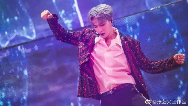 起猛了看到张艺兴女装##张艺兴女装撞脸angelababy沈梦辰