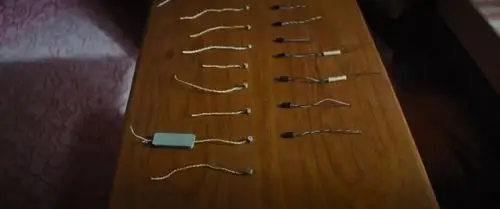 房间电话里,为什么要装窃听器?