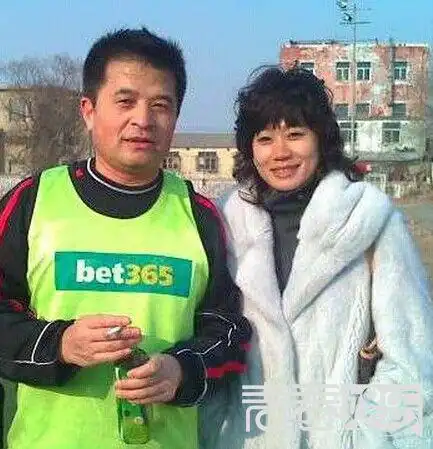 毕福剑女儿搞怪照亲爹都吓尿! 揭毕福剑现状婚姻