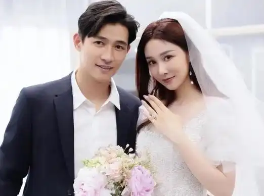 看张天爱的四位前男友