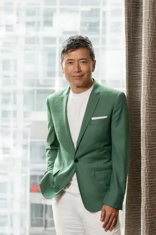 苗侨伟:我就是命中注定要做演员的|人物