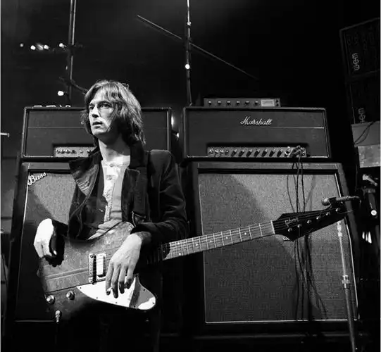 一部关于吉他上帝ericclapton首部纪录片即将来临