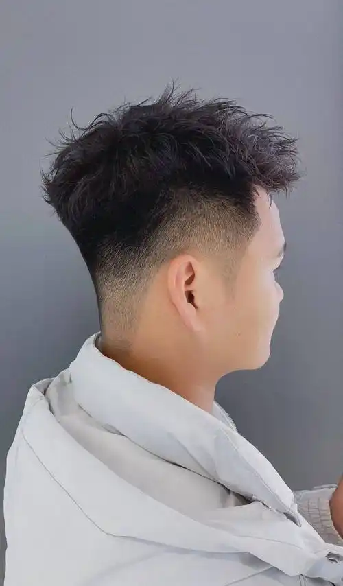 短pk男士碎发,你更喜欢哪一种,请说出喜欢他们得优点_发型_男性_头发