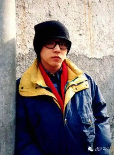 看看窦唯年轻时候的帅照你就会忘掉他现在是个胖大叔了