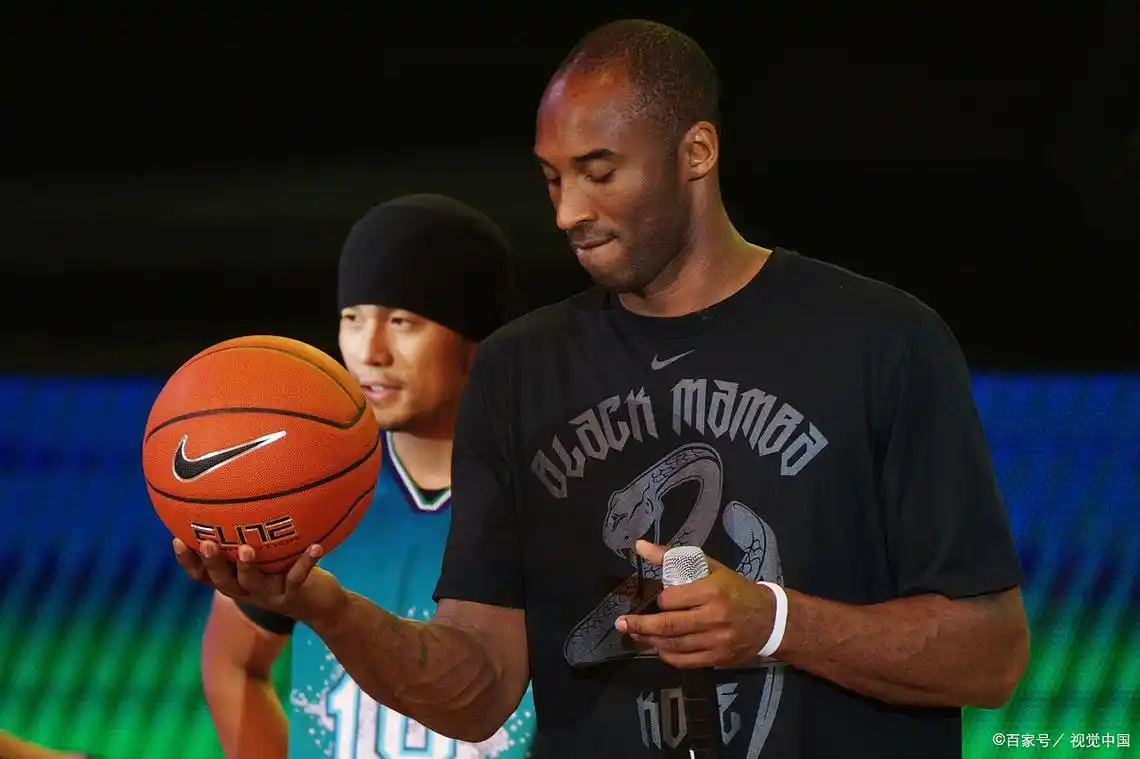 老大科比与周杰伦的跨界交流,有人还记得吗?