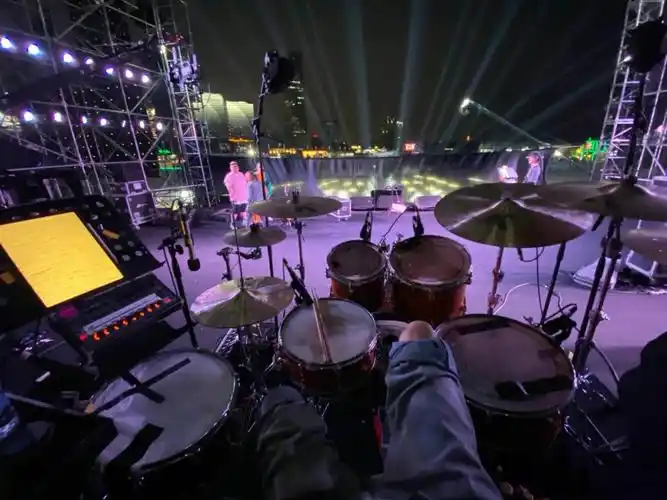 鼓手胡宇桐的一些视角