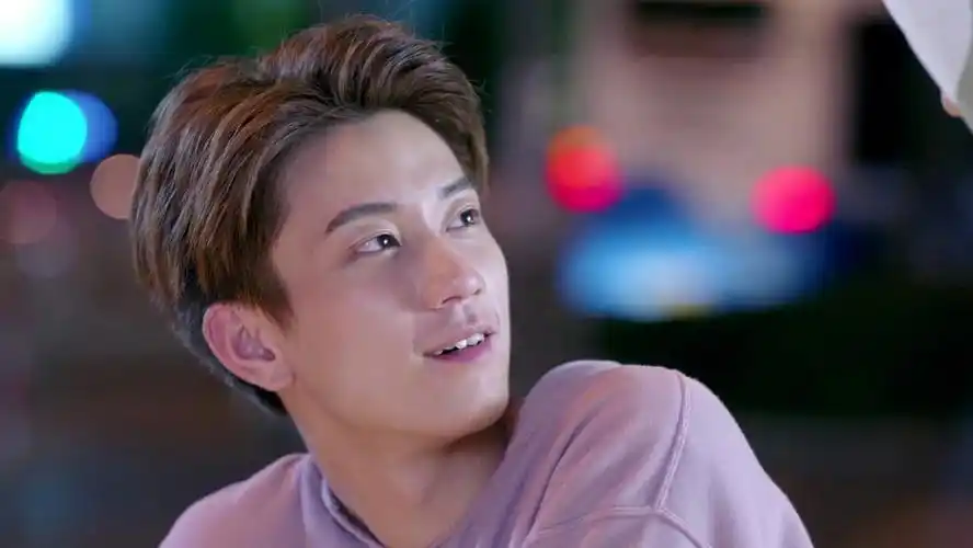 的男演员,还是觉得他有点像吴卓羲,气质有点像我身边的某个人#王子奇