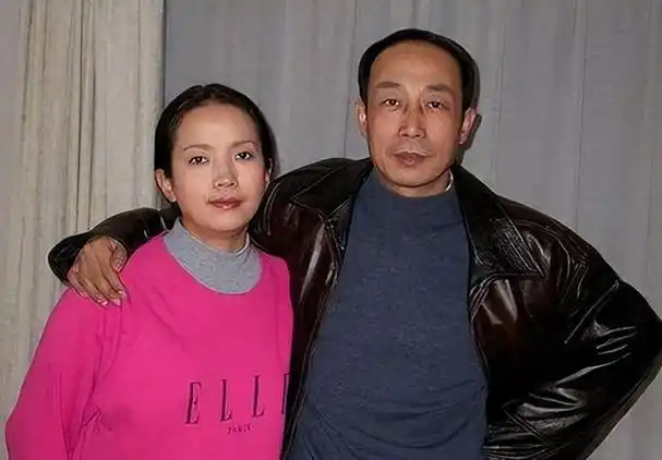 吕丽萍:与张丰毅离婚后,二婚嫁孙海英,因"口无遮拦"名声变差