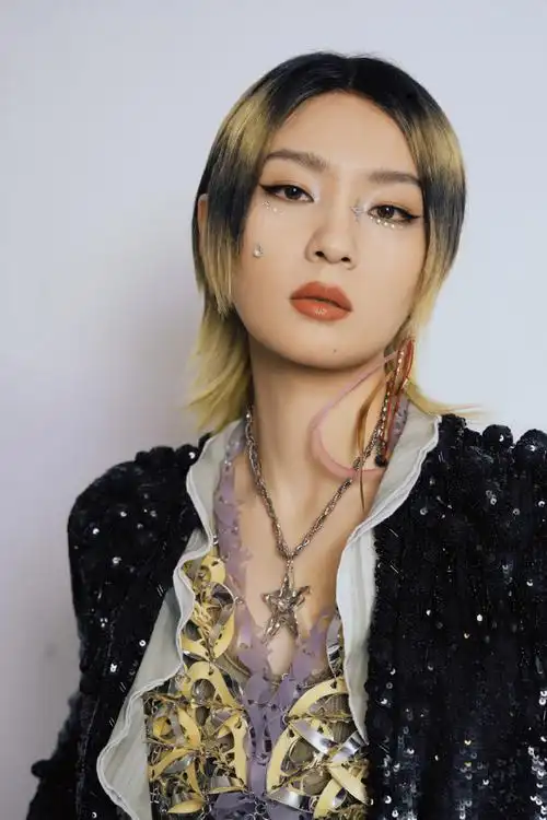 周笔畅深圳演唱会##周笔畅女大十八变巡回演唱会