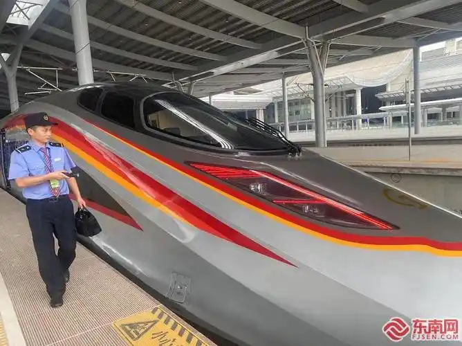 58分钟复兴号动车组在福厦高铁试跑记者全程体验智能化设施
