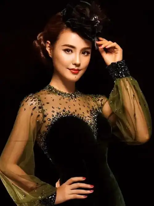 歌唱家王紫菲《船歌》