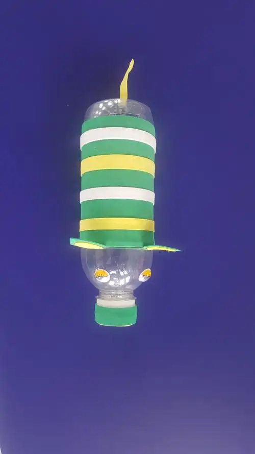 矿泉水瓶做的小猪存钱罐