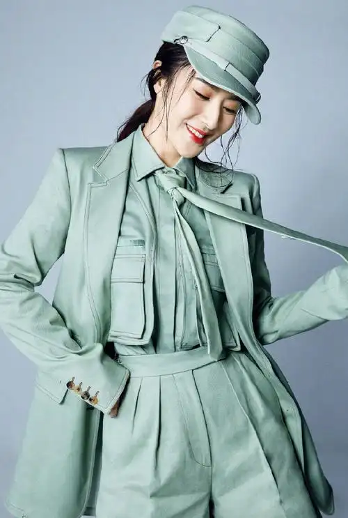 薇娅性感妩媚时尚写真大片811