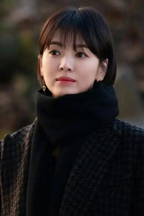 女性40岁以后,尽量剪短发,这三款短发,能提升气质和减龄效果