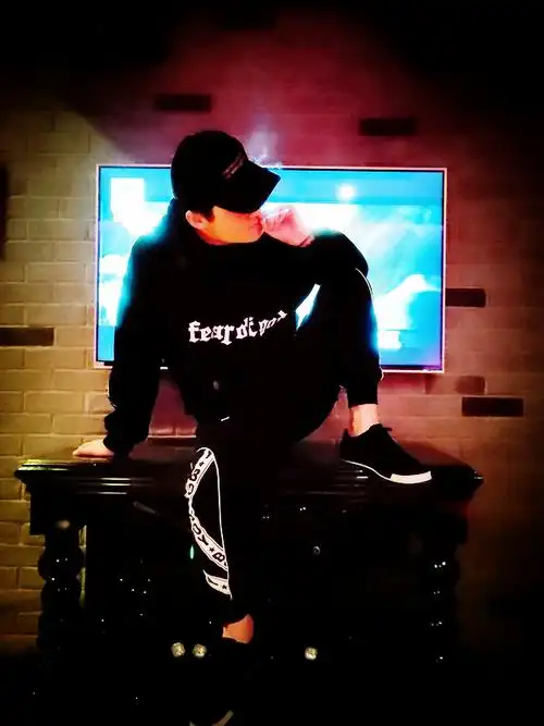 霸气发型 社会小伙 精神小伙 头像图片封面 qq微信 快手 抖音 头像