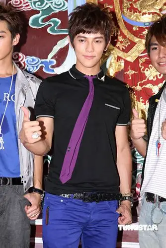 图文:飞轮海代言台湾旅游--汪东城