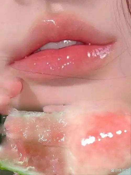 元气嘟嘟唇谁会不爱?
