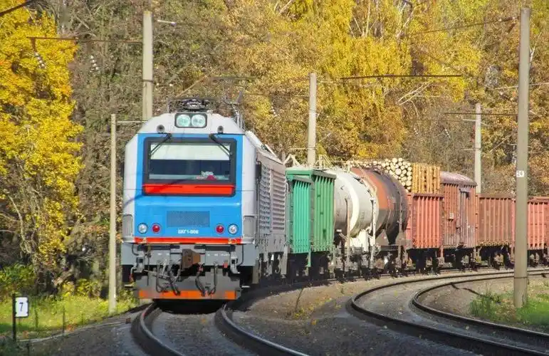 中白2型电力机车增购签约