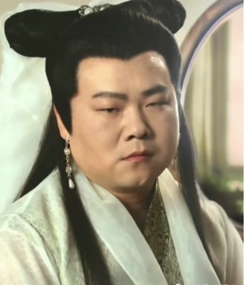 p图前后差别大,岳云鹏秒变漂亮小姐姐,网友:毫无违和感