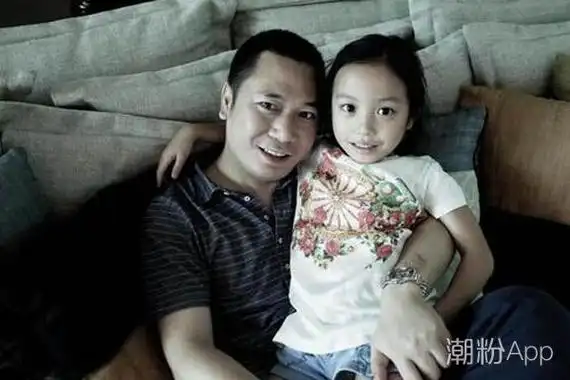 娱乐 滚动 > 赵薇女儿原名叫什么 小四月名字竟是粉丝给起的  说到