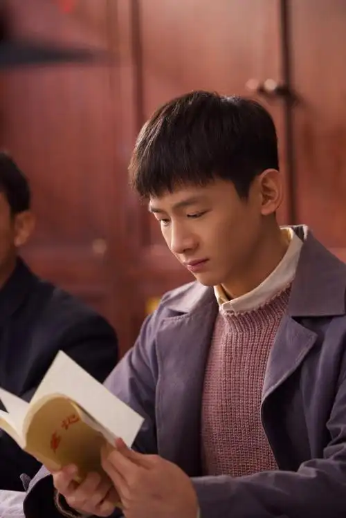 ep11乘警汪新正式升级为刑警汪新@白敬亭05步伐不停,追案不断汪新说