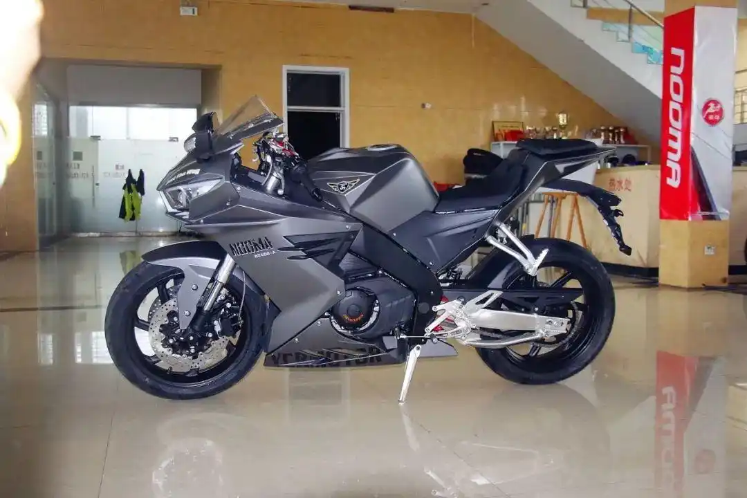 25800元,配日清卡钳宗申发动机铝合金摇臂的跑车 - 诺马刀锋400跑车