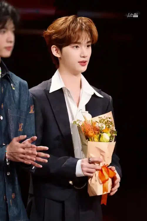 微博之夜内场##丁程鑫你好星期六