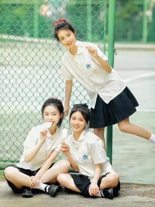 大学生拍摄毕业照跟拍毕业照