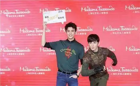 原创大张伟蜡像有胡子吴磊蜡像脏兮兮被蜡像坑的最多的其实是他