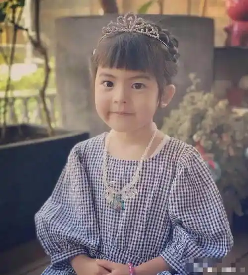 贾静雯的女儿贾静雯的女儿波妞