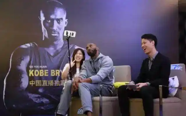 又是来中国录制综艺节目,又是参与中国平台直播,又是代言外卖产品,又