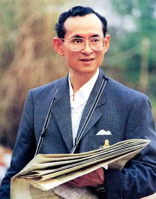 普密蓬·阿杜德