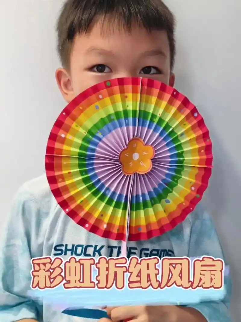 分享 回复 鱼也爱手工 粉丝 14 获赞 137 关注 96彩虹折纸风扇,制作