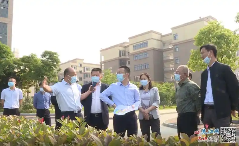 共青城市委副书记市长刘阳青调研指导义务教育优质均衡发展工作图