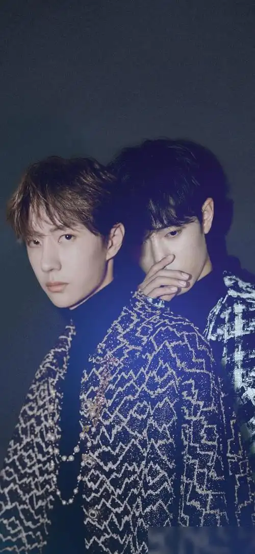 相信提起肖战和王一博的话,大家肯定都不会陌生了,一起来看一下王一博