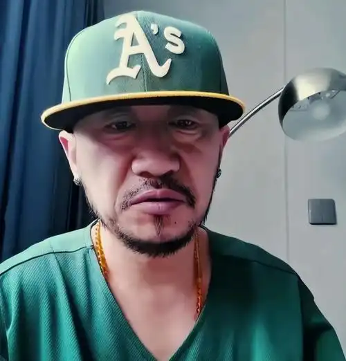 回顾李彧因300万差点跟父亲反目娶小16岁娇妻如今学会享受