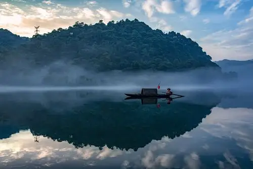 一帘幽梦小东江