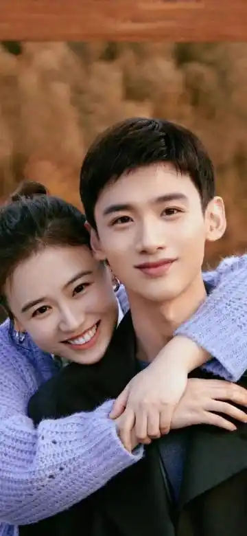 白敬亭马思纯拥抱剧照手机壁纸