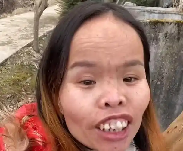 一丑女网红是谁,前十名的大网红最丑有谁,抖音上很丑很火的那个人是谁